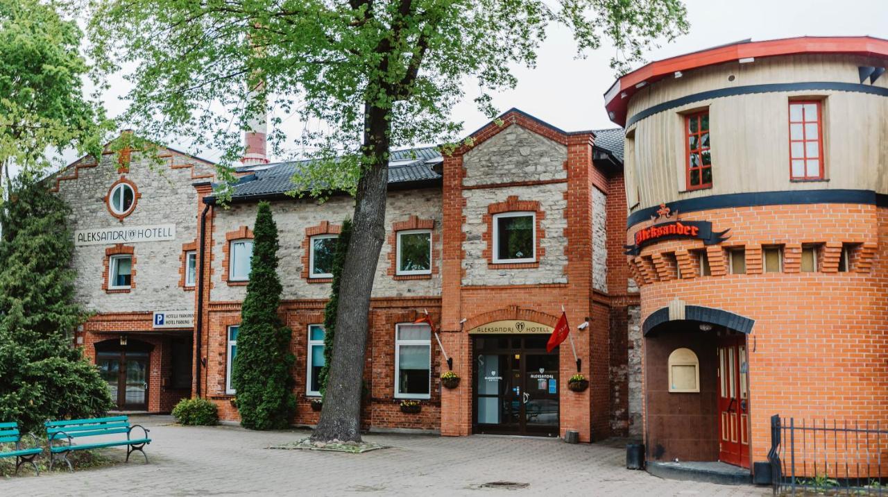 Aleksandri Hotel Tartu Buitenkant foto