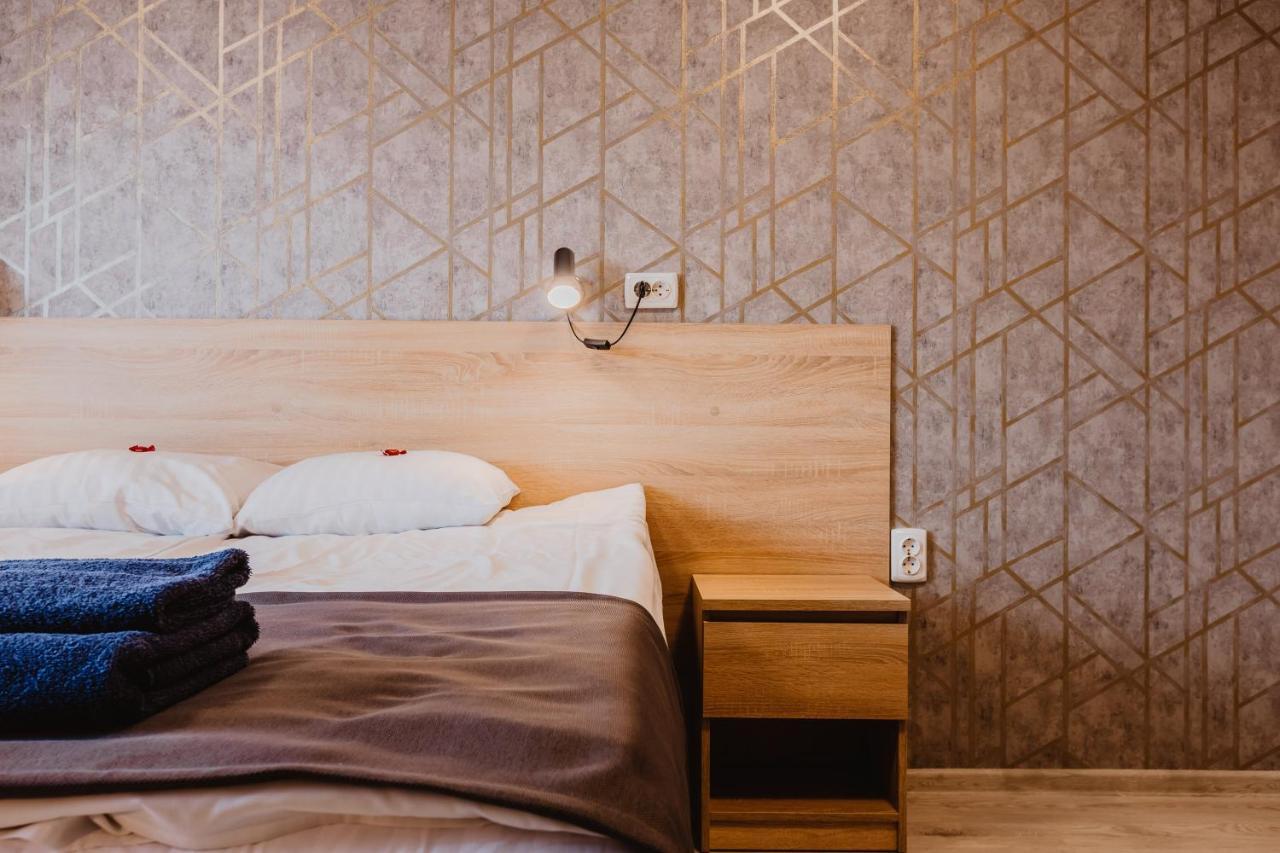 Aleksandri Hotel Tartu Buitenkant foto