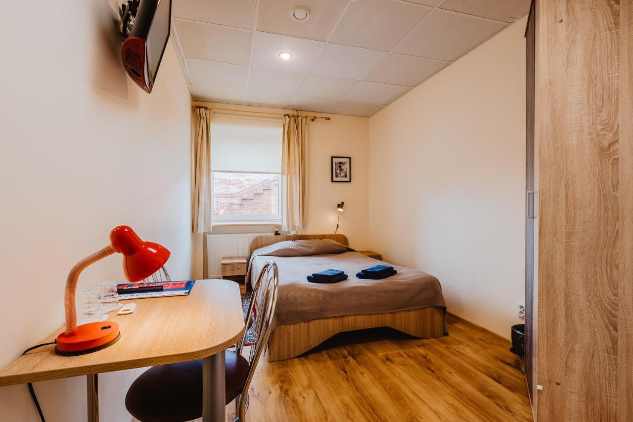 Aleksandri Hotel Tartu Buitenkant foto