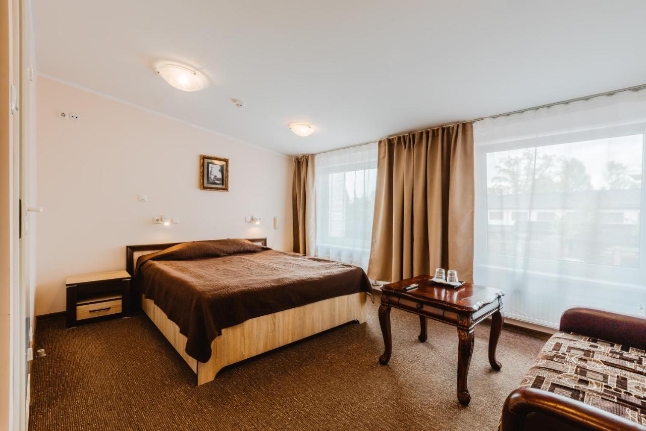 Aleksandri Hotel Tartu Buitenkant foto