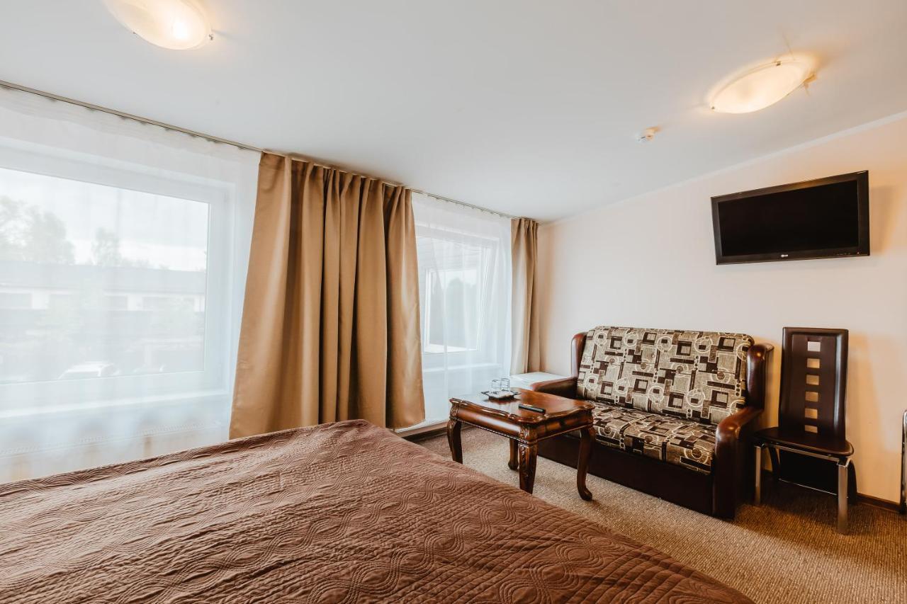 Aleksandri Hotel Tartu Buitenkant foto